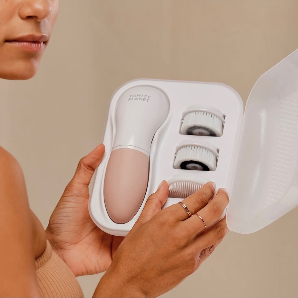 Vanity Planet Raedia Facial Cleansing Brush